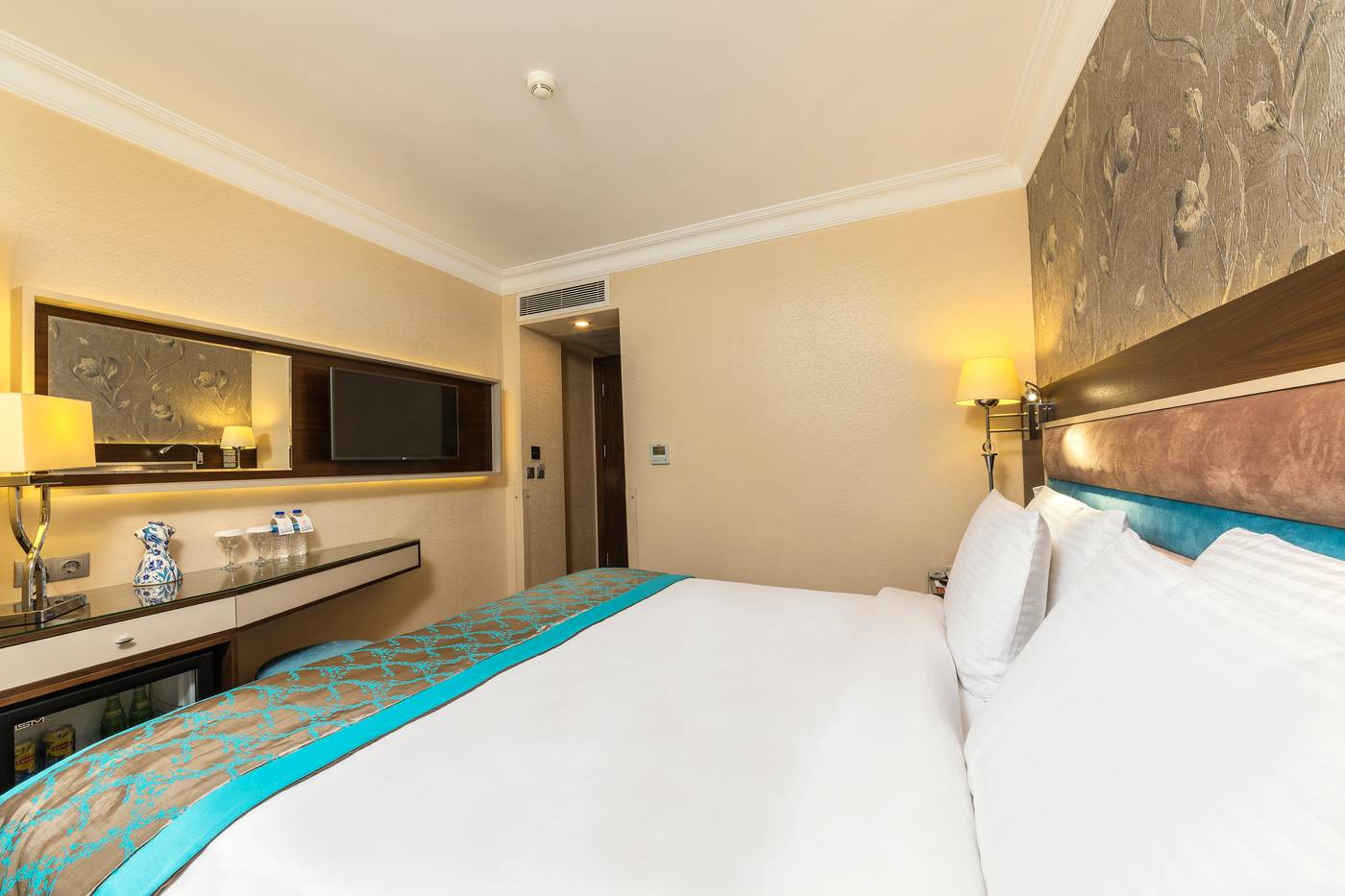 Grand-Yavuz-Istanbul-Room-17