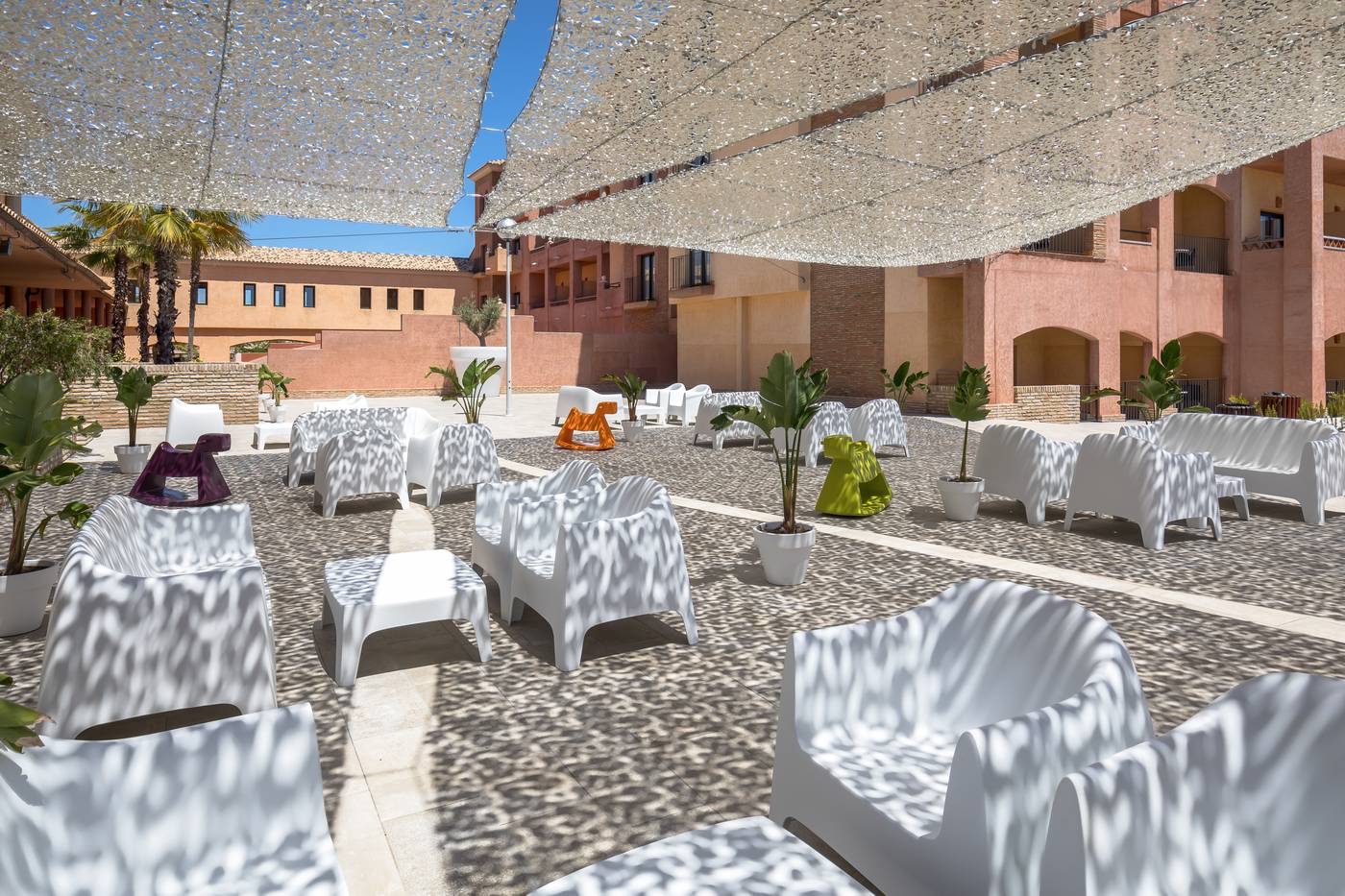 Barcelo-Punta-Umbria-Beach-Resort-Bar-11