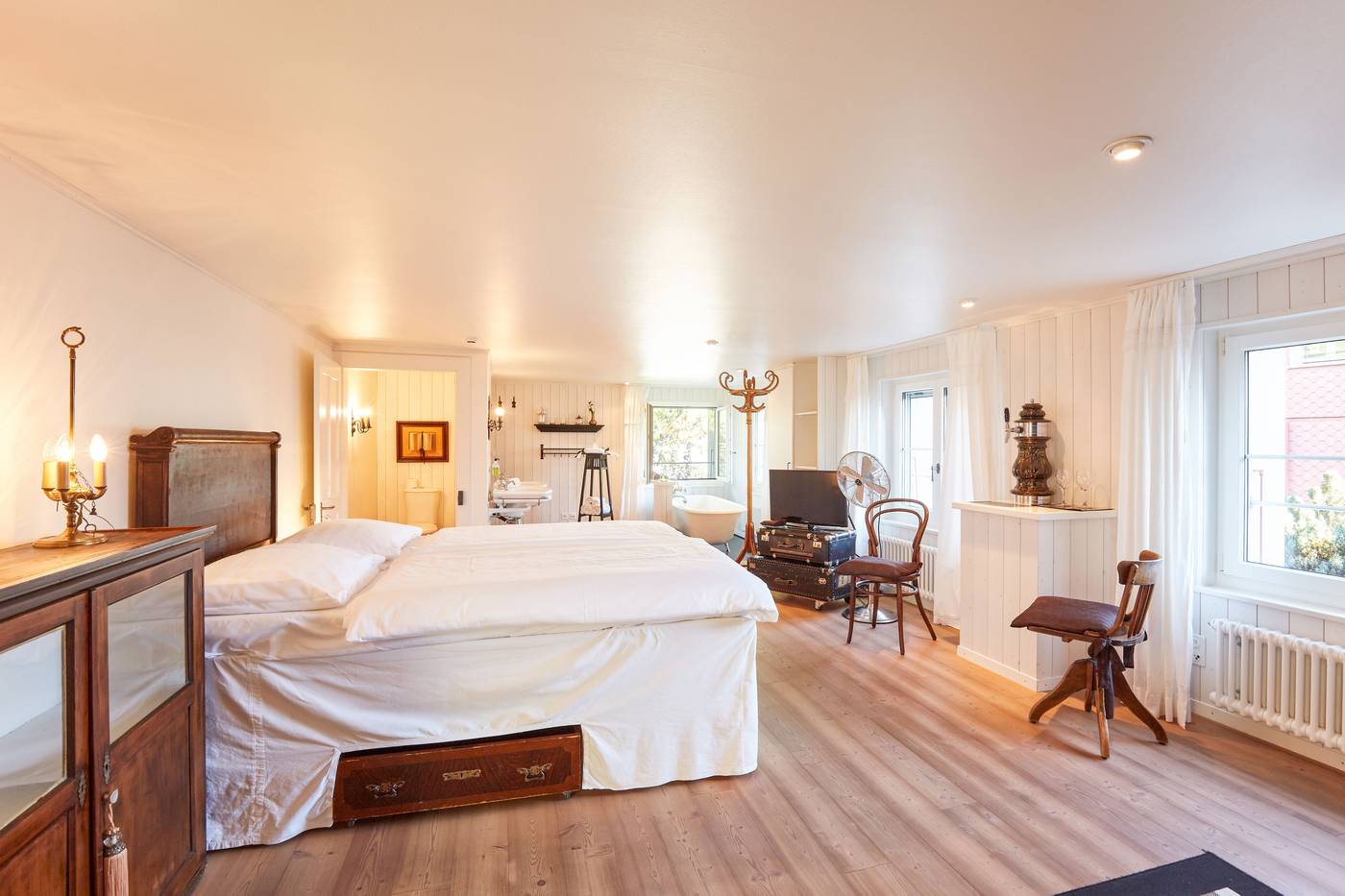 Boutique-Hotel Schluessel-Switzerland-Beckenried-Room-10