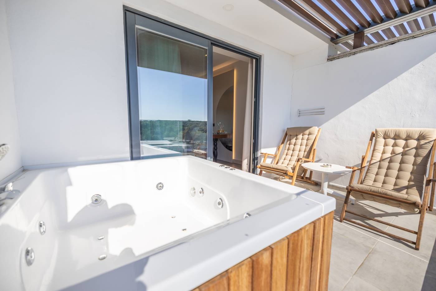 01.05.25 Side Moon Palace