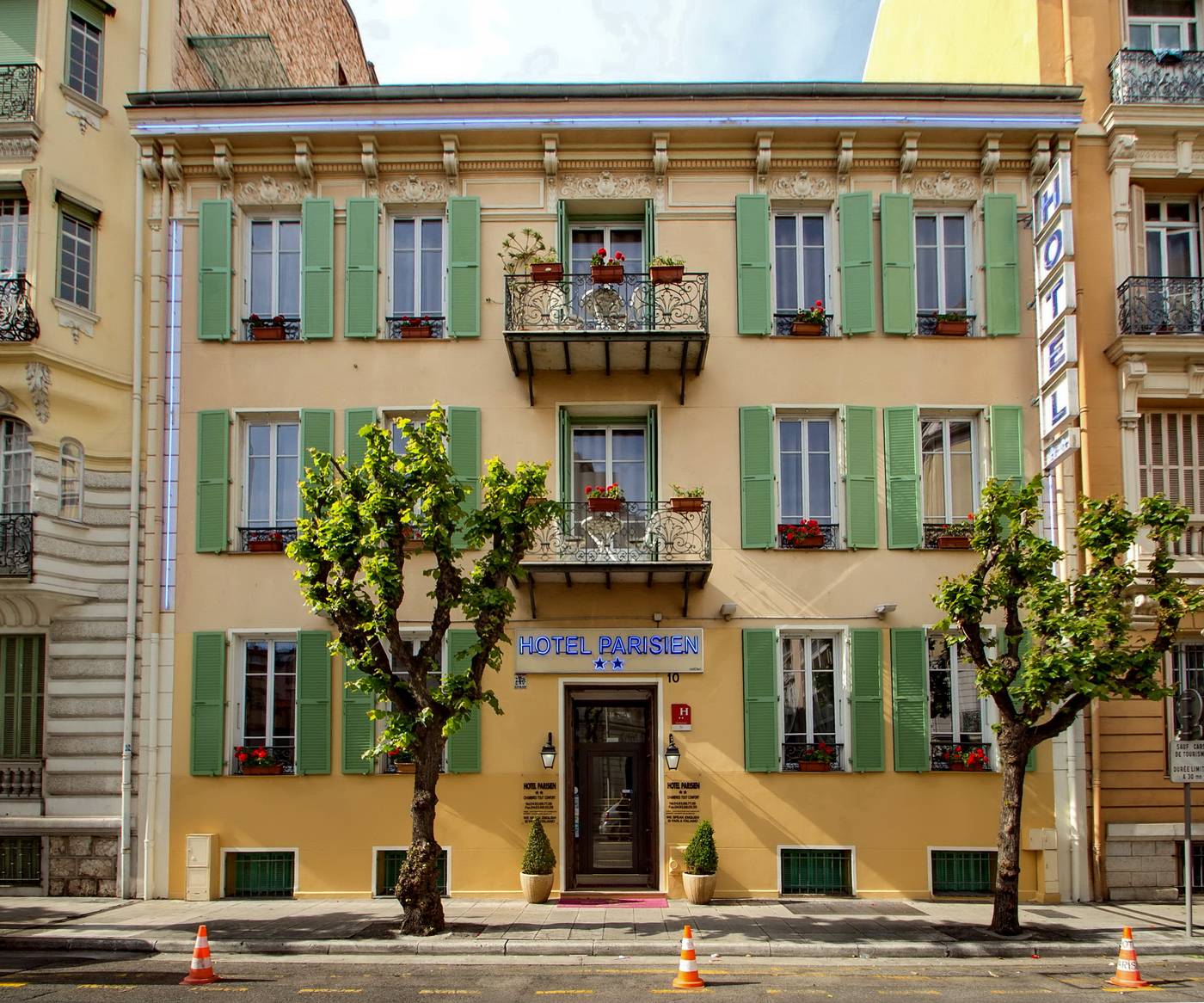 Parisien-General-view-1