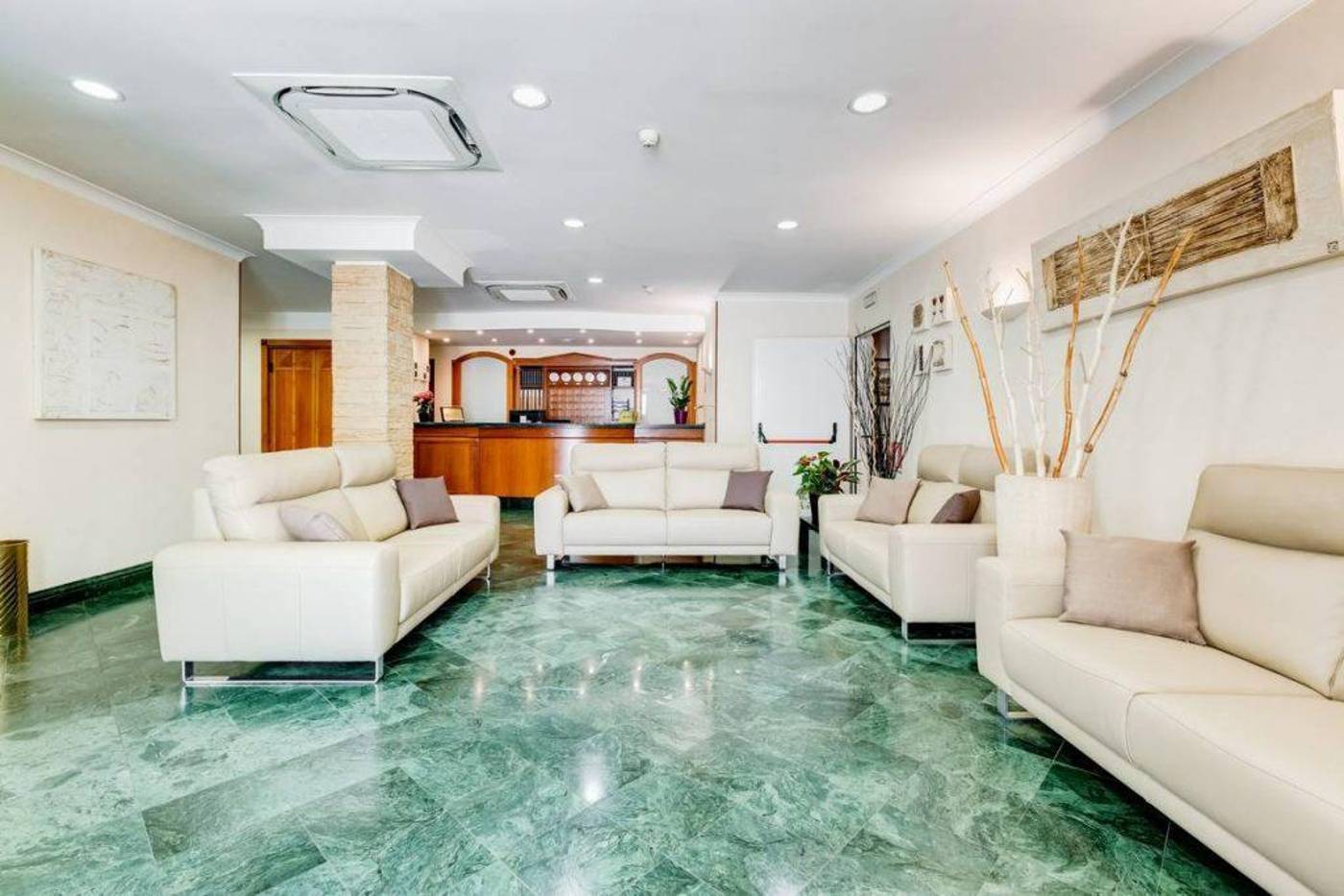 Romoli-Restaurant-12