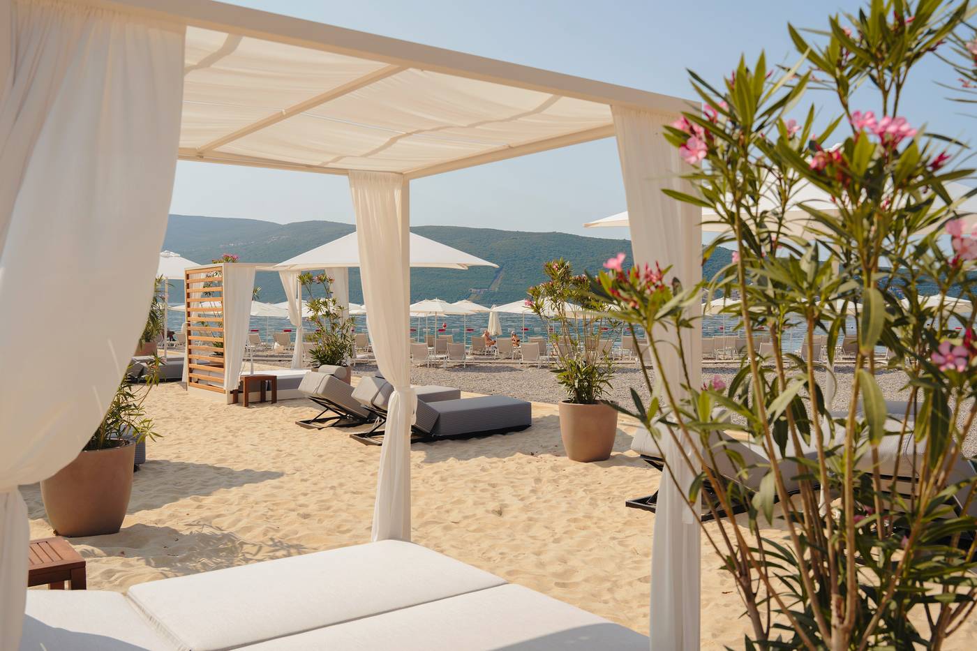 Lazure-Hotel---Marina-Beach-92