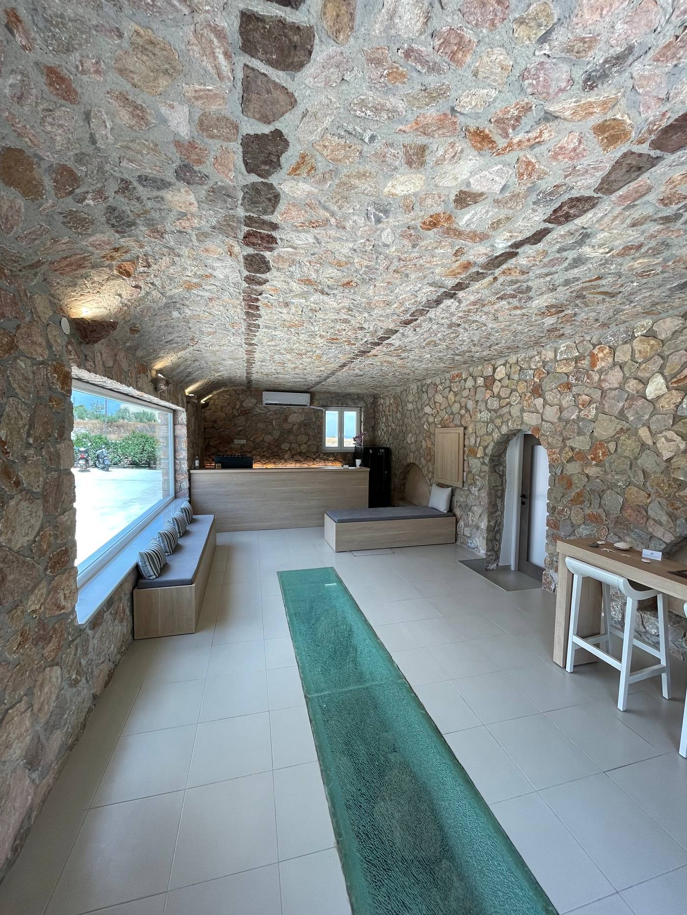 Aelia-Luxury-Suites-Lobby-67