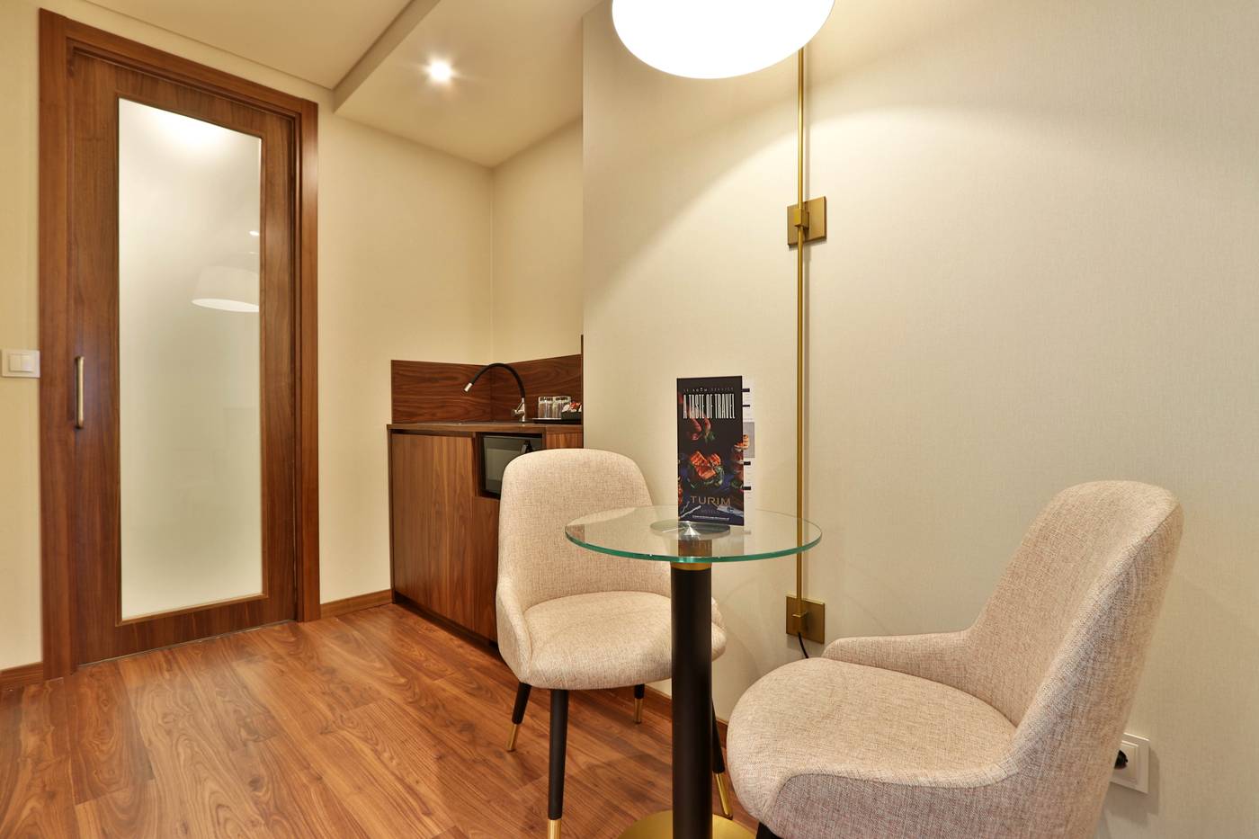 Turim-Iberia-Hotel-Room-1