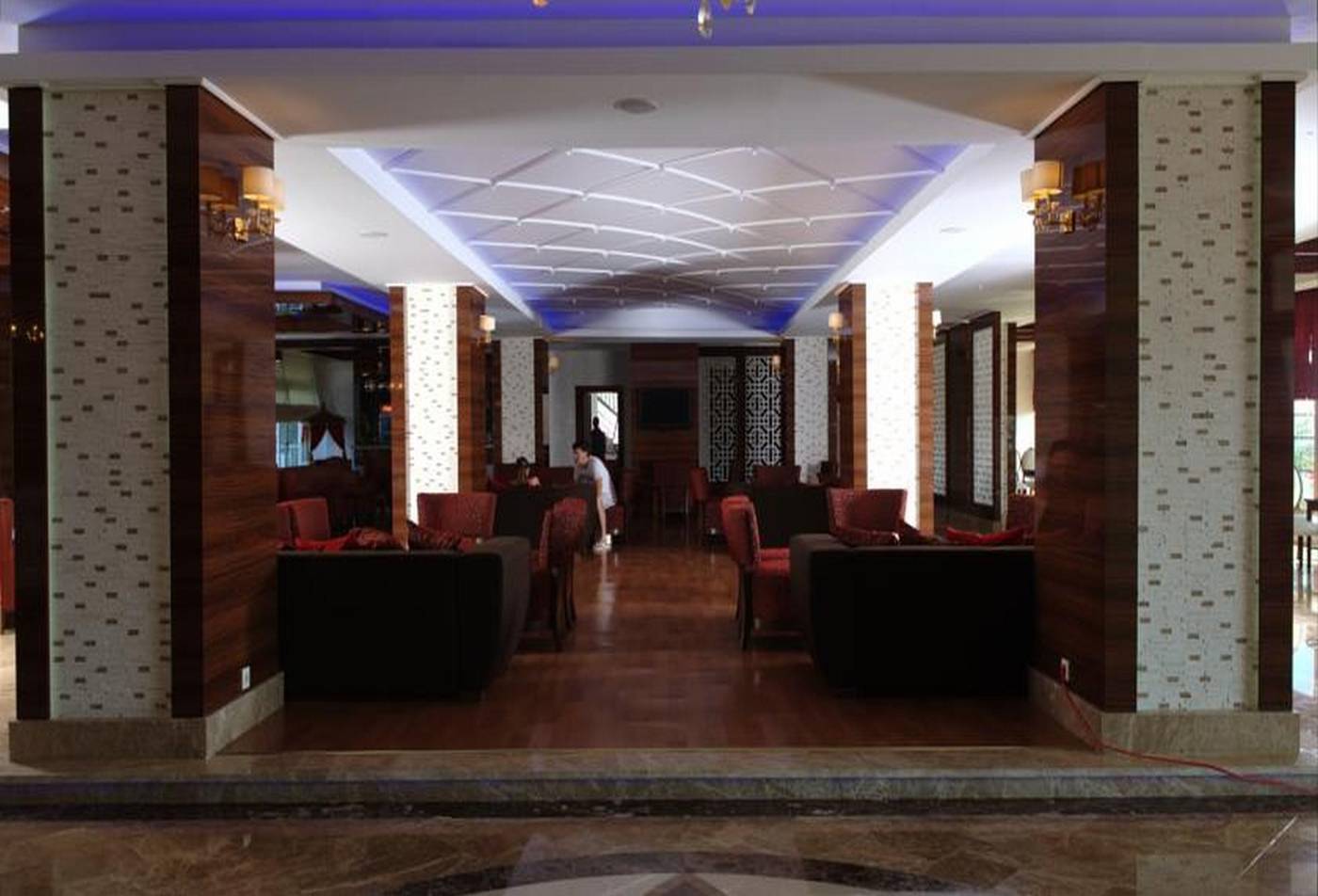 Drita-Hotel-Lobby-27