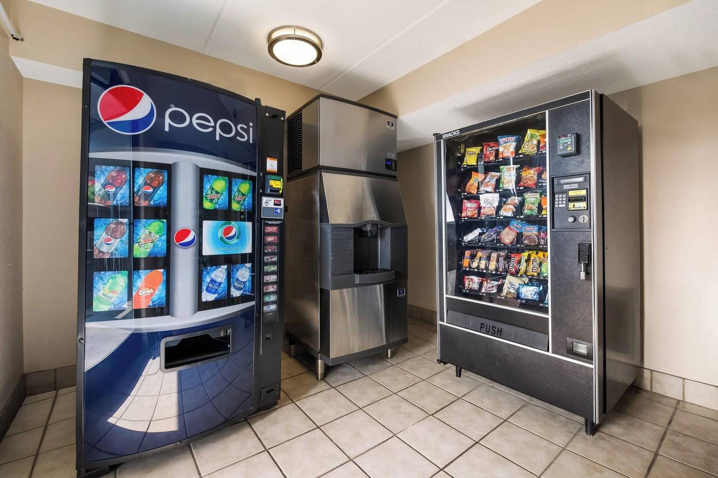 Red Roof Plus+ Nashville Airport-United States-Nashville-General view-4