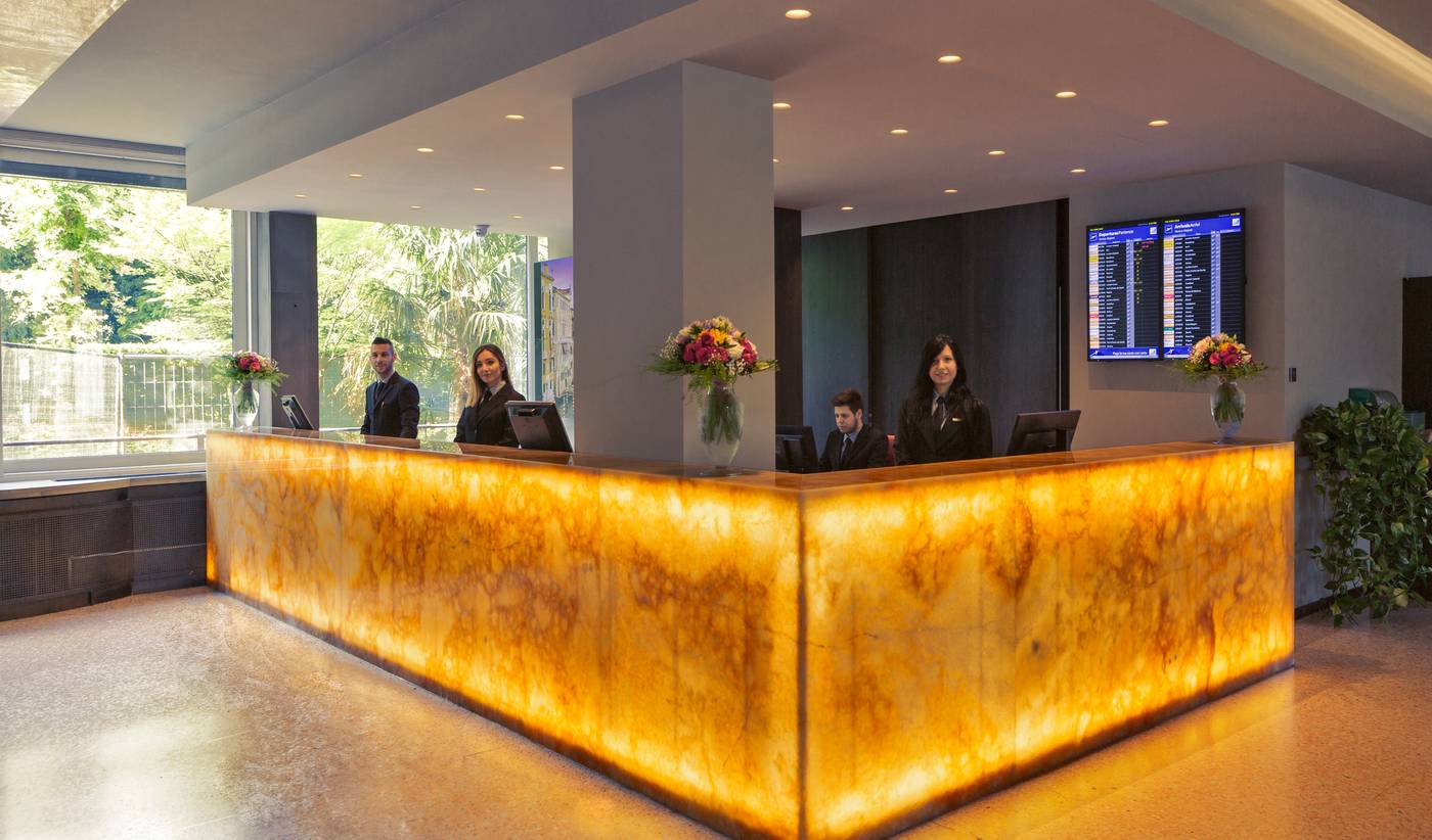 Hotel-Antony-Lobby-10