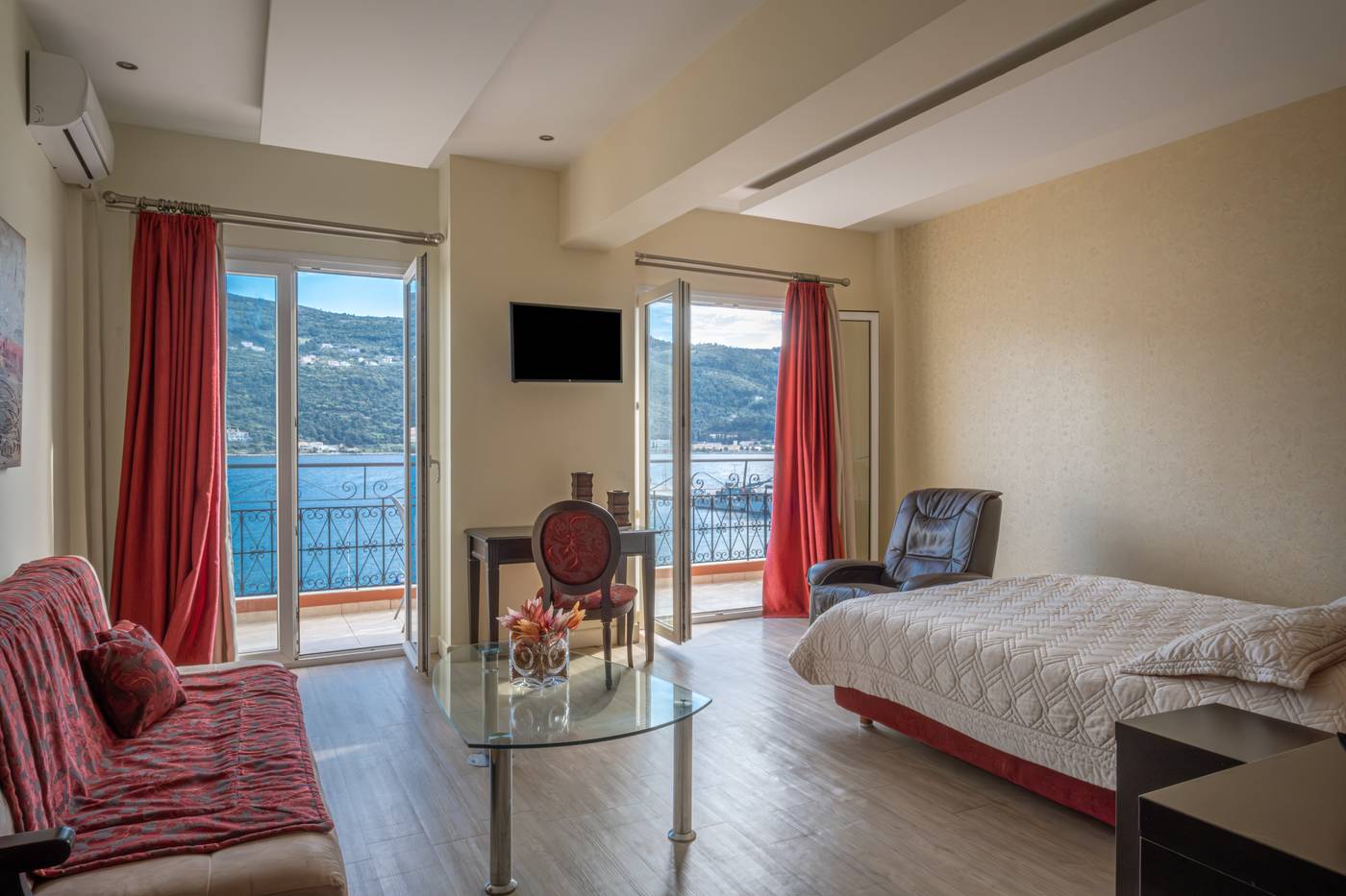 Samos-Room-24