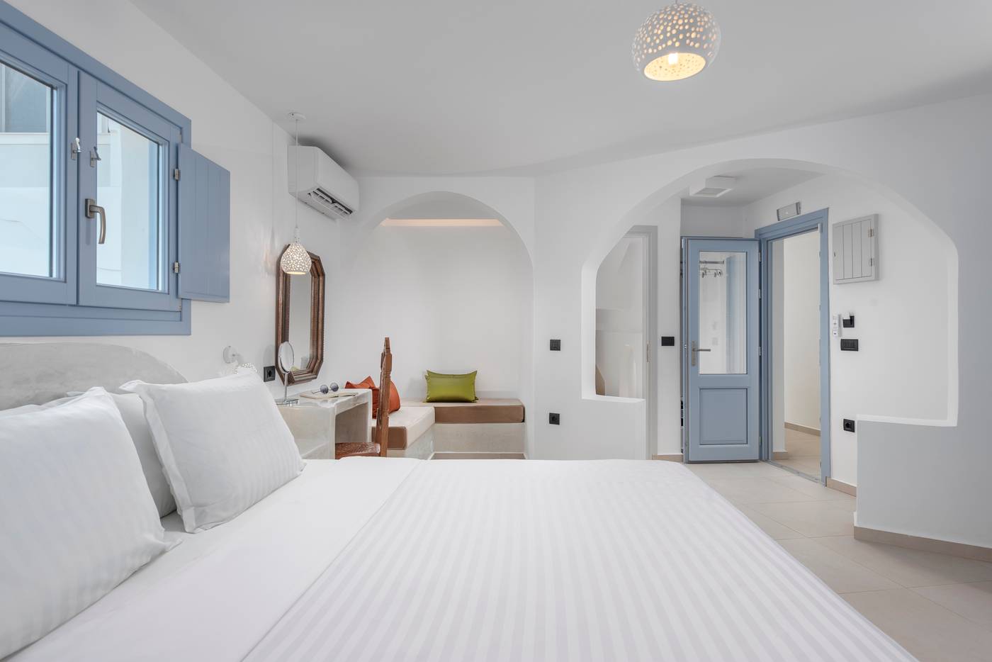 Sole-D-Oro-Luxury-Suites-Room-34