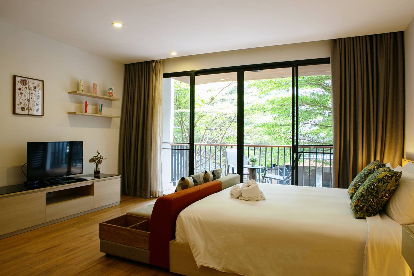 The-Silver-Palm-Wellness-Resort---Bangkok-Room-26