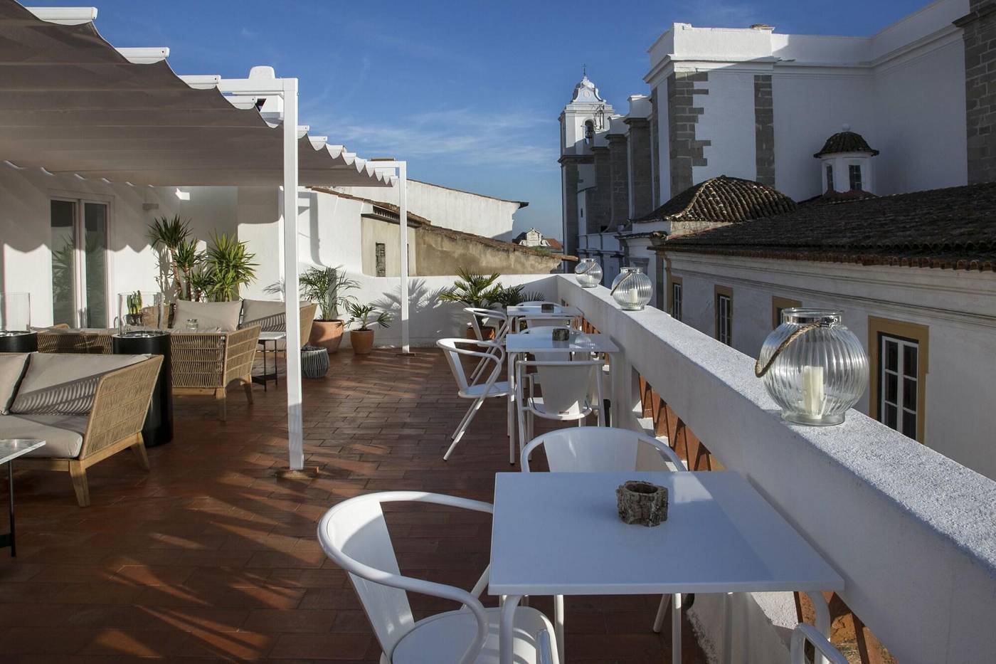 Valeriana-Exclusive-Guesthouse-Terrace-1