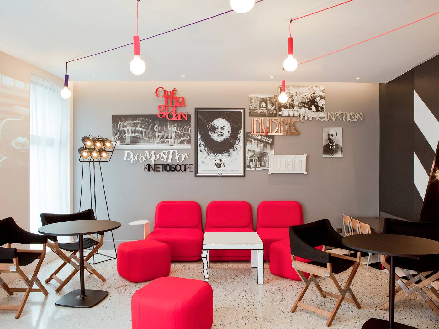 ibis-Styles-Paris-Mairie-de-Montreuil-Lobby-13