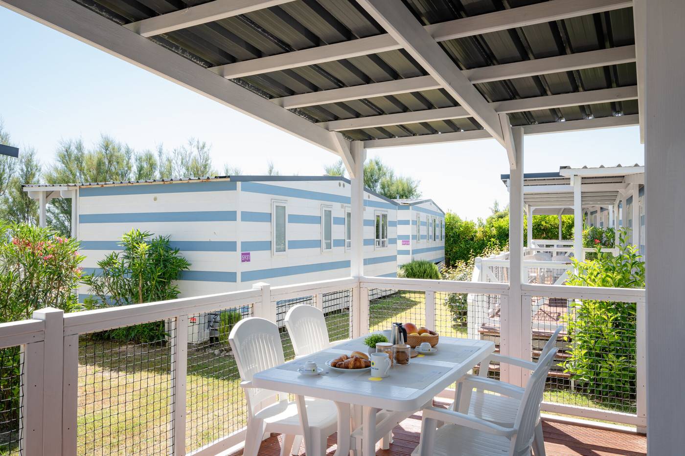 Club-del-Sole-Stork-Family-Collection-Room-1