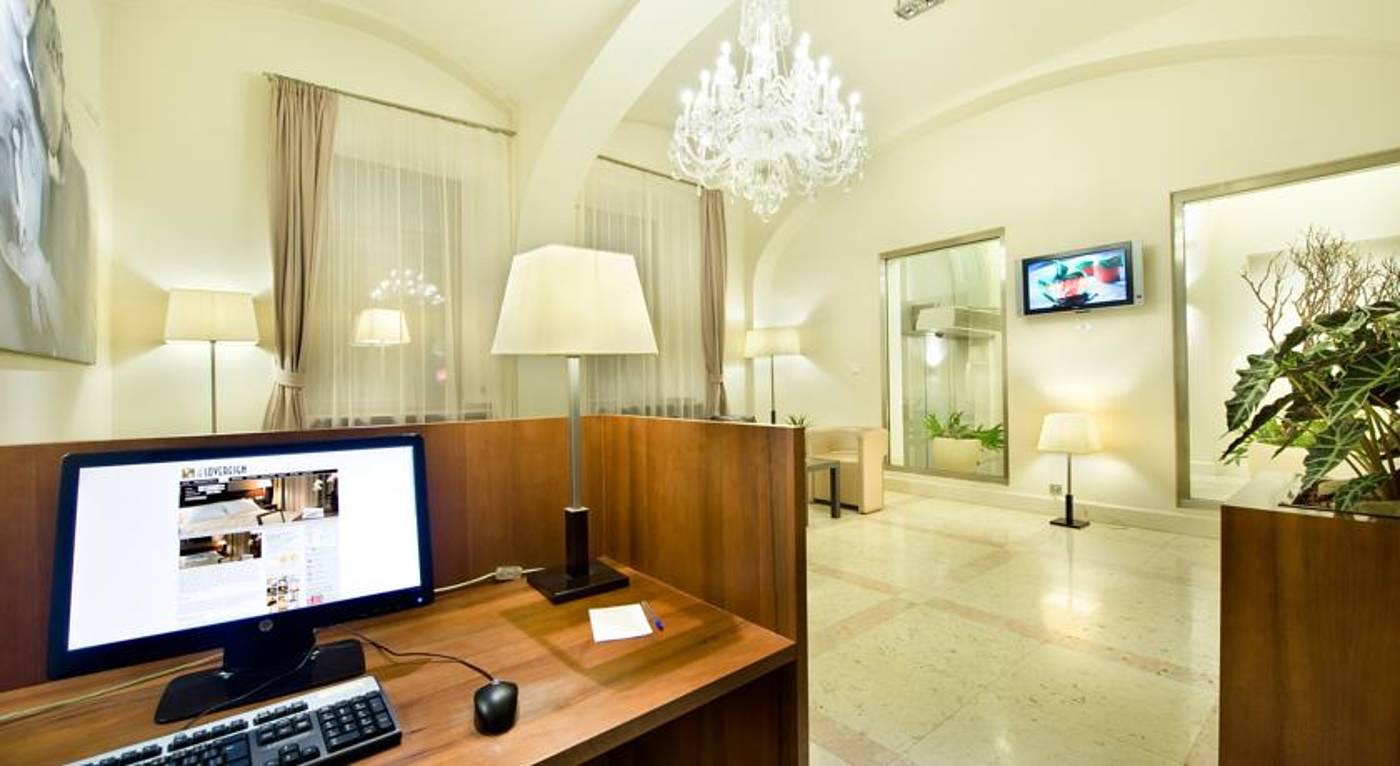 Hotel Maestro-Czech Republic-PRAGUE-Lobby-6