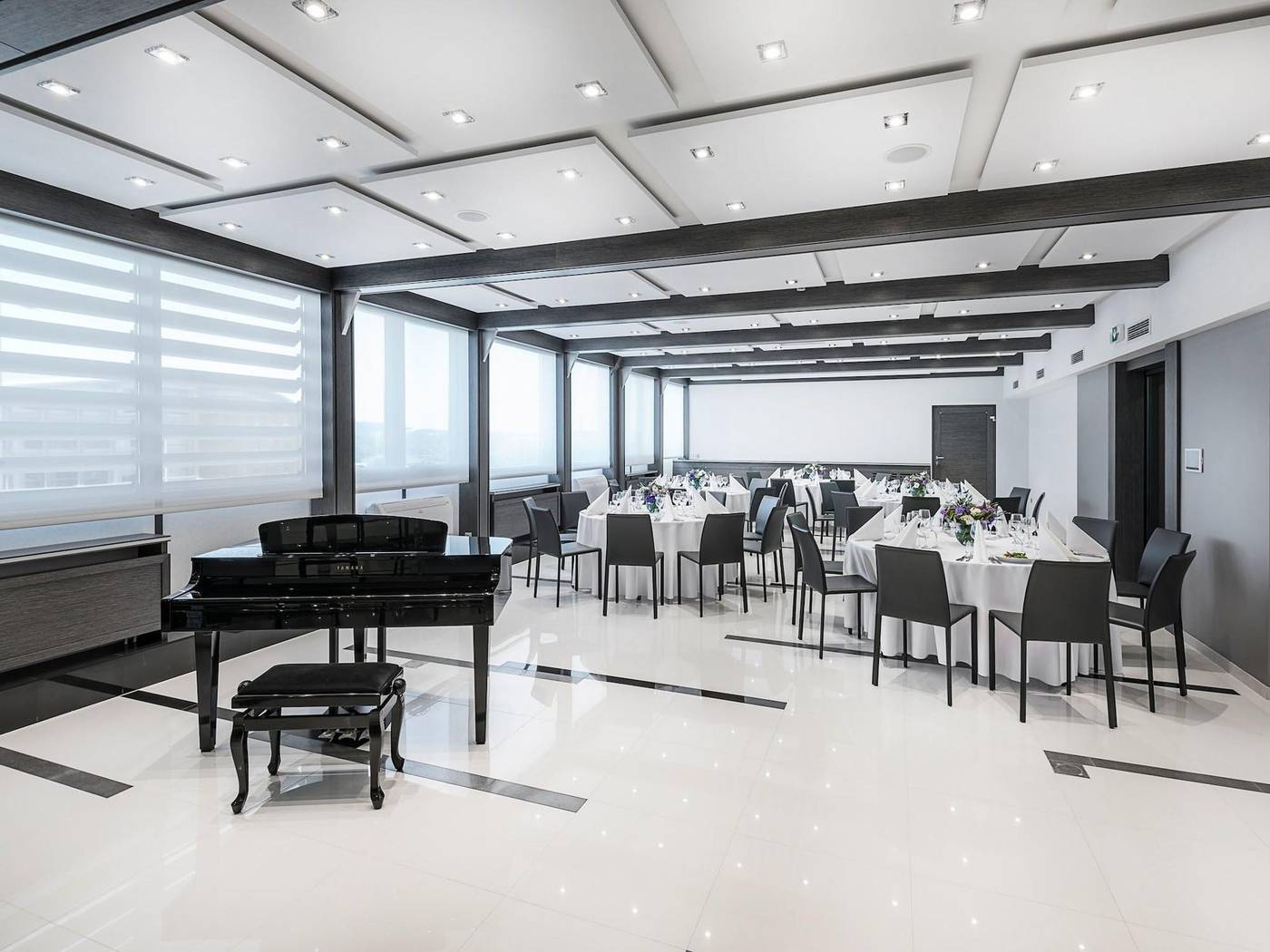 Vanilla-Aparthotel-Sports-and-Entertainment-20