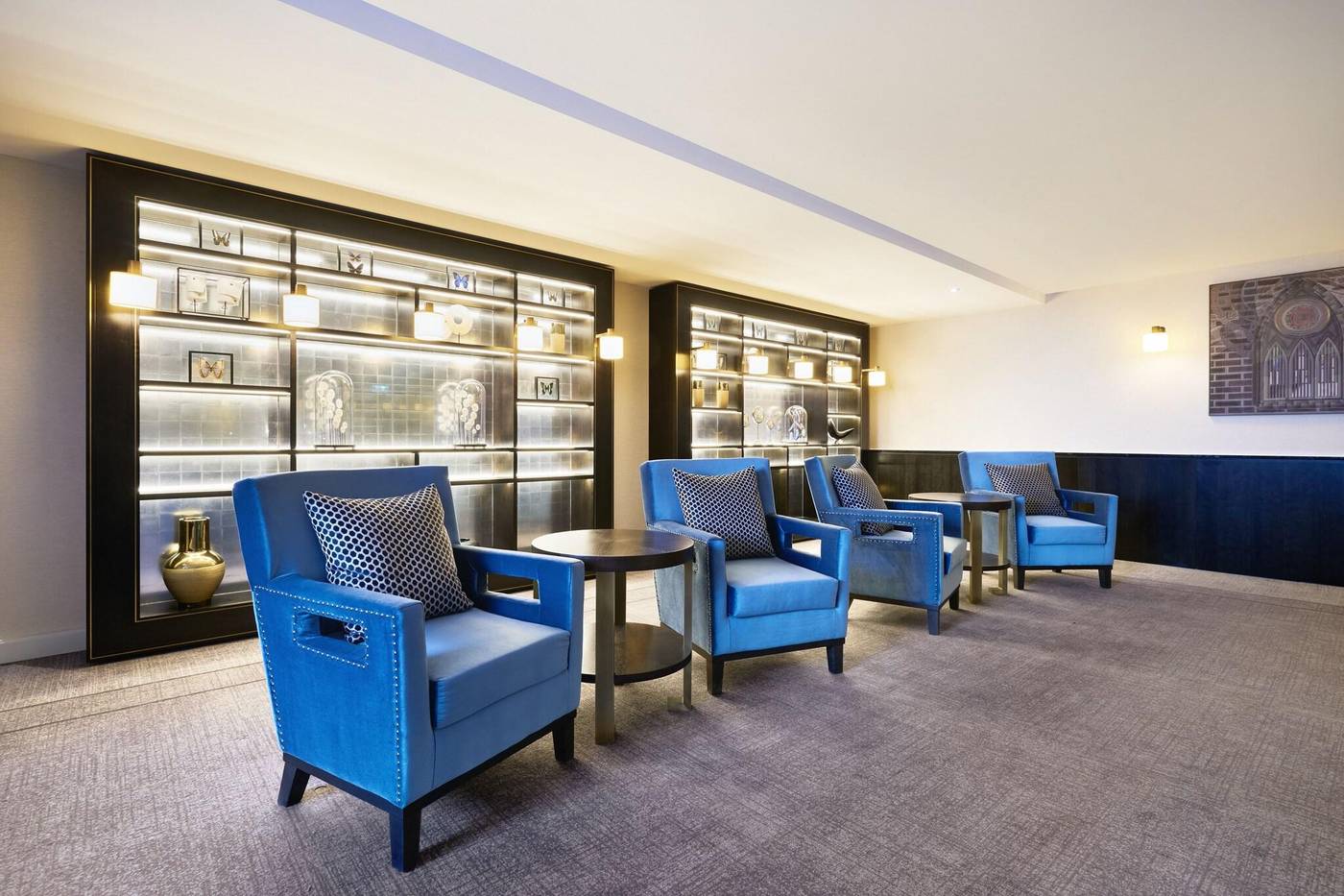 Hilton-Budapest-Lobby-19