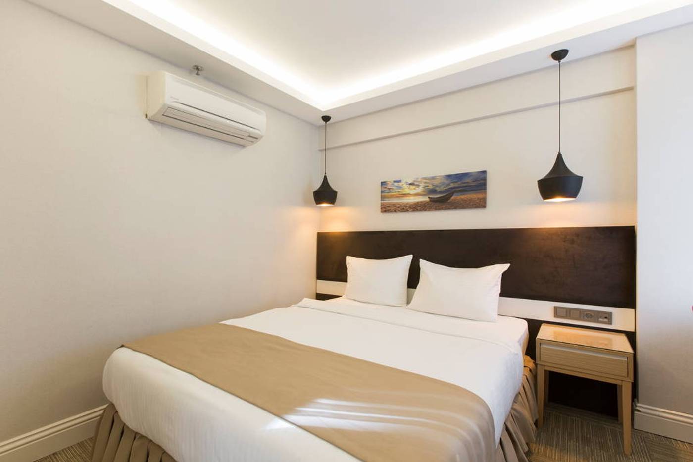 Carina-Park-Suites-Nisantasi-Room-19