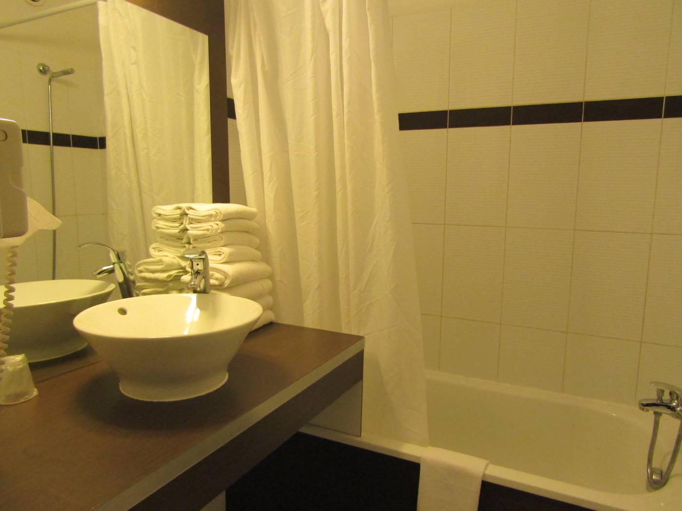 Ibis-Styles-Massy-Opera-Room-28