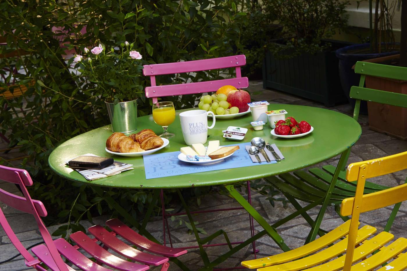 Kyriad-Par----s-10---Canal-Saint-Martin--R----publique-General-view-66