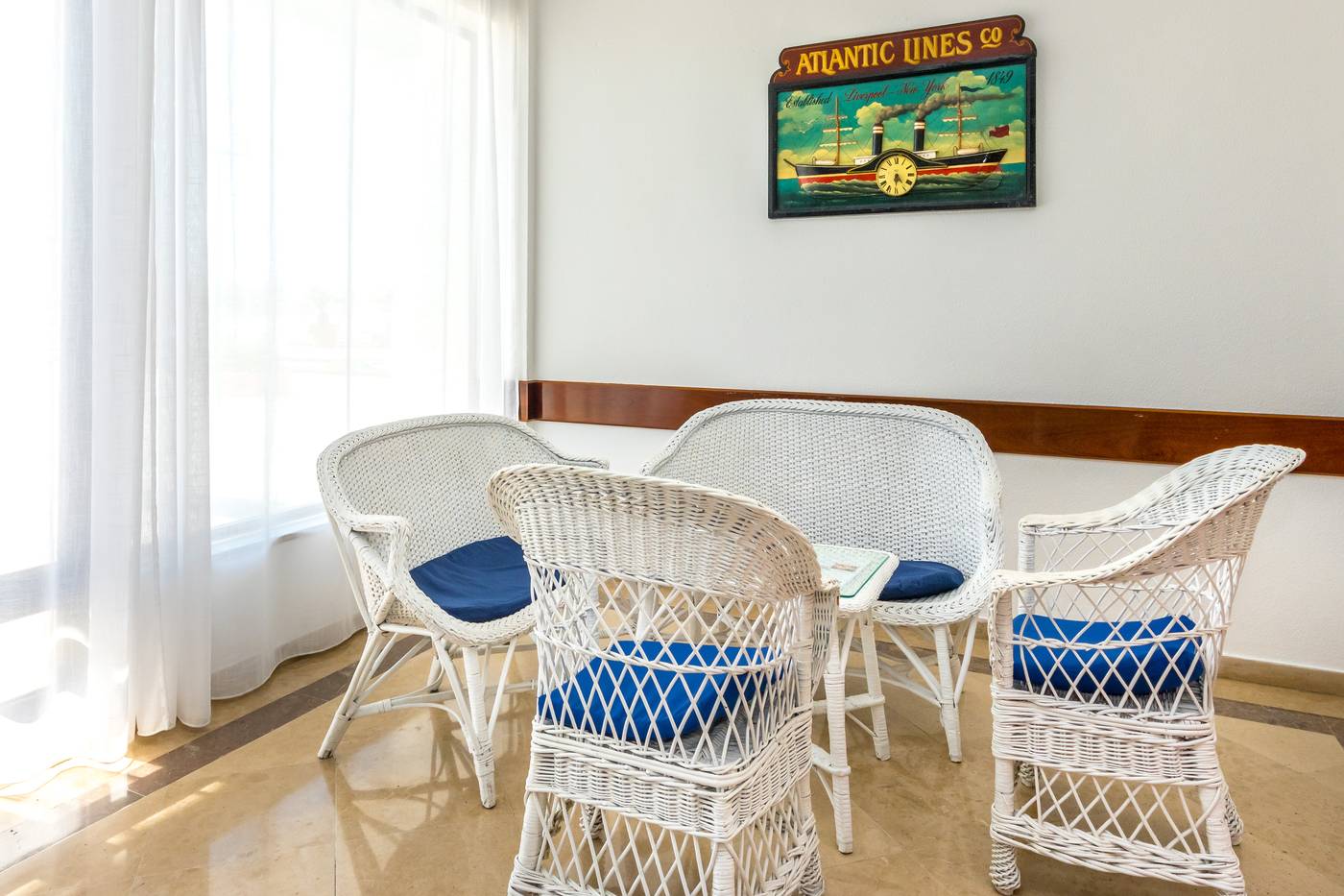 Janelas-do-Mar-Bar-34