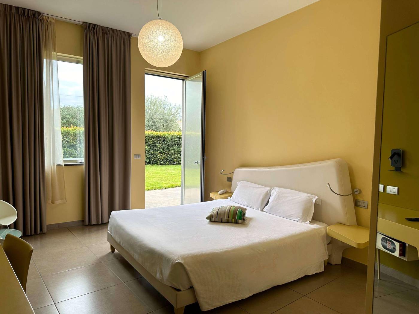 Ibis-Styles-Catania-Acireale-Room-40