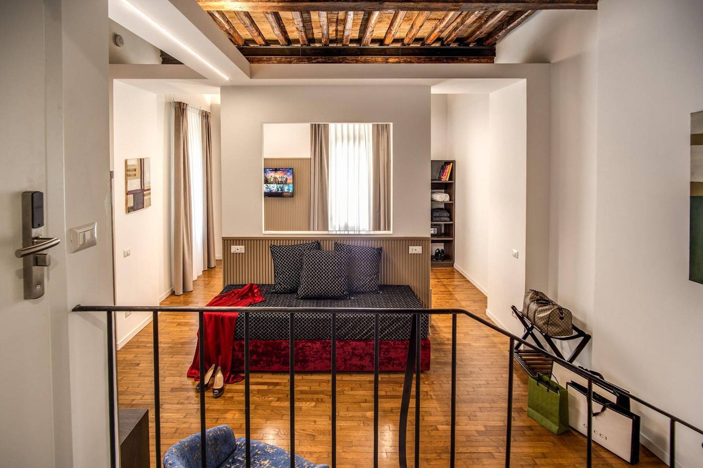 Little-Queen-Suite-Room-52