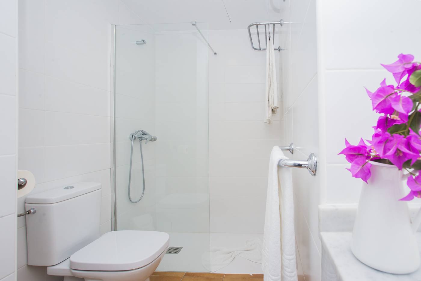 Los-Tulipanes-Room-37