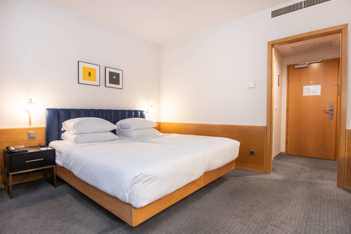 K-K-Hotel-Fenix-Room-34