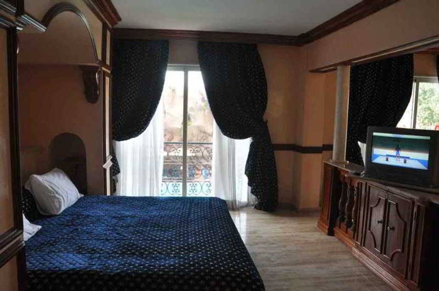 Imperial-Holiday---Spa-Room-32