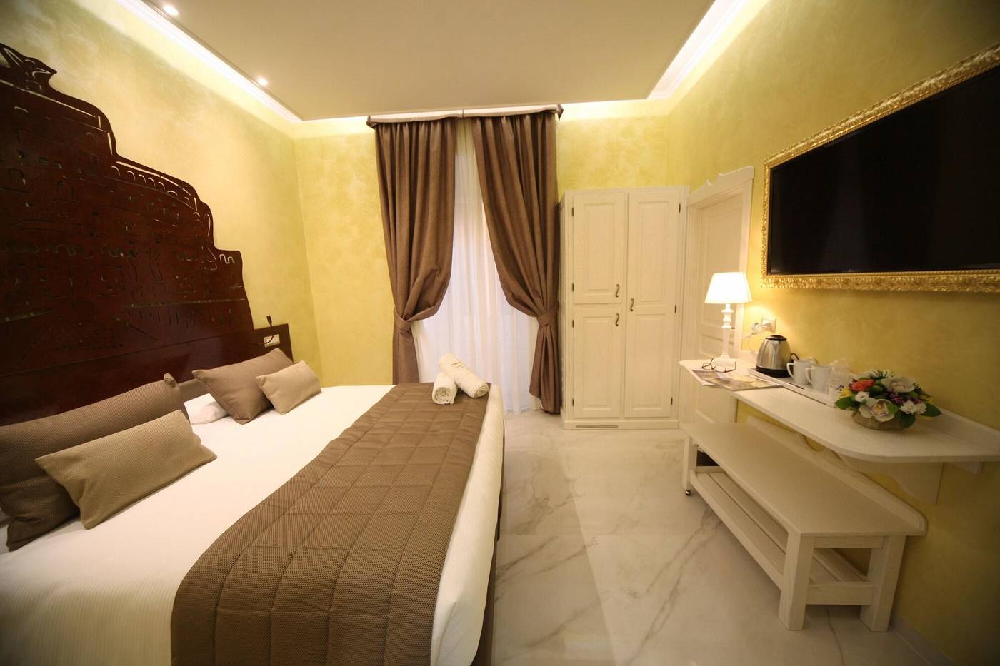 Maison Tritone-Italy-Rome-Room-10