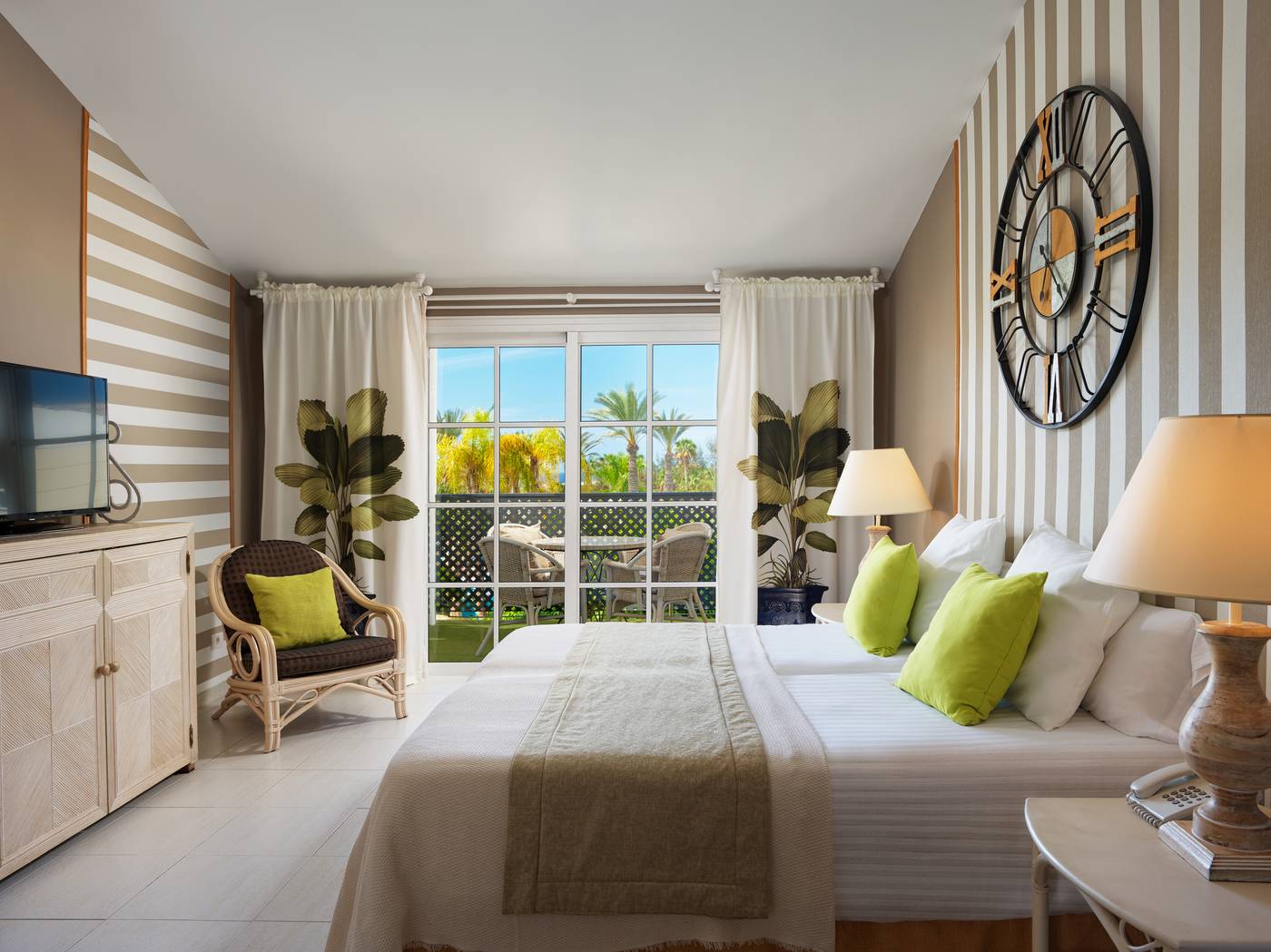 Gran-Oasis-Resort-Room-28