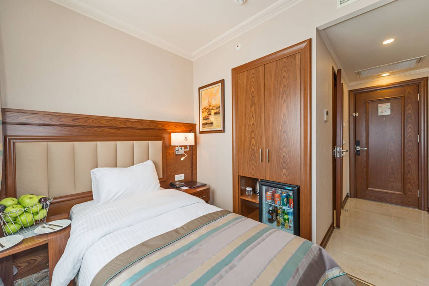 Bekdas-Hotel-Deluxe-Room-4