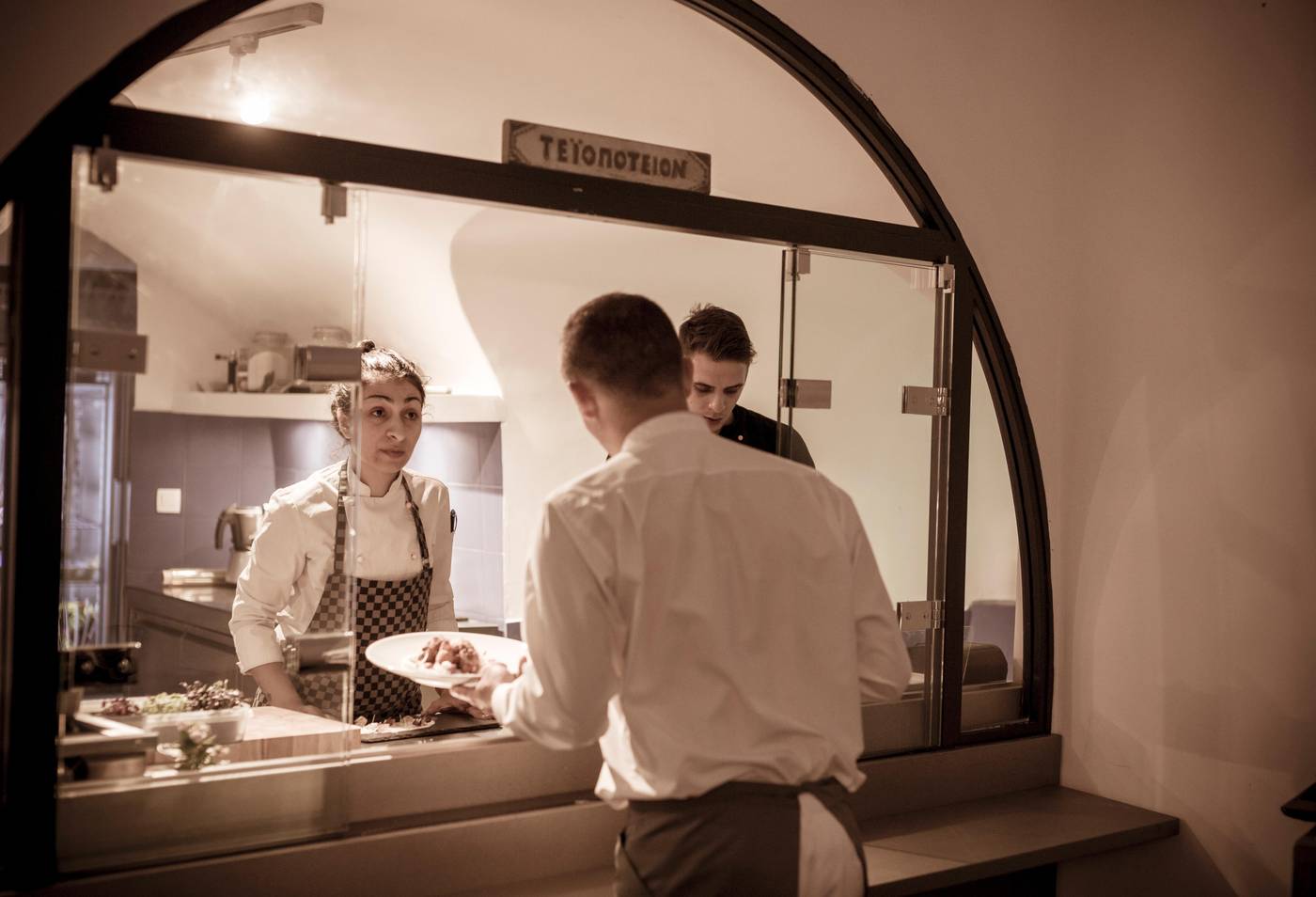 Chromata-Apartments---Adults-Only-Restaurant-37