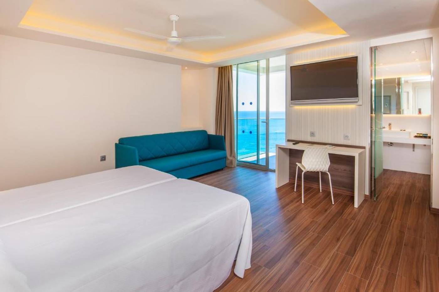 Port-Benidorm-Room-5