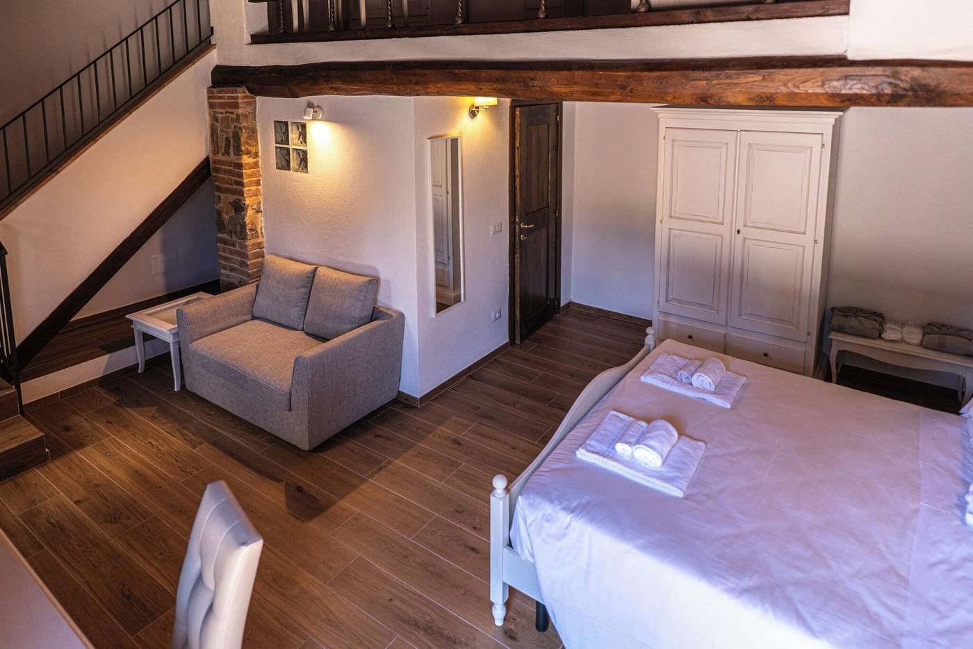 Borgo-Il-Poggiaccio-Room-50