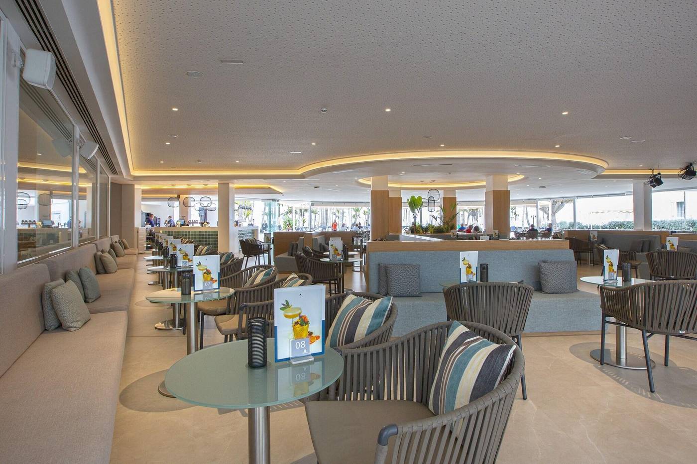 Hipotels-La-Geria-Bar-52