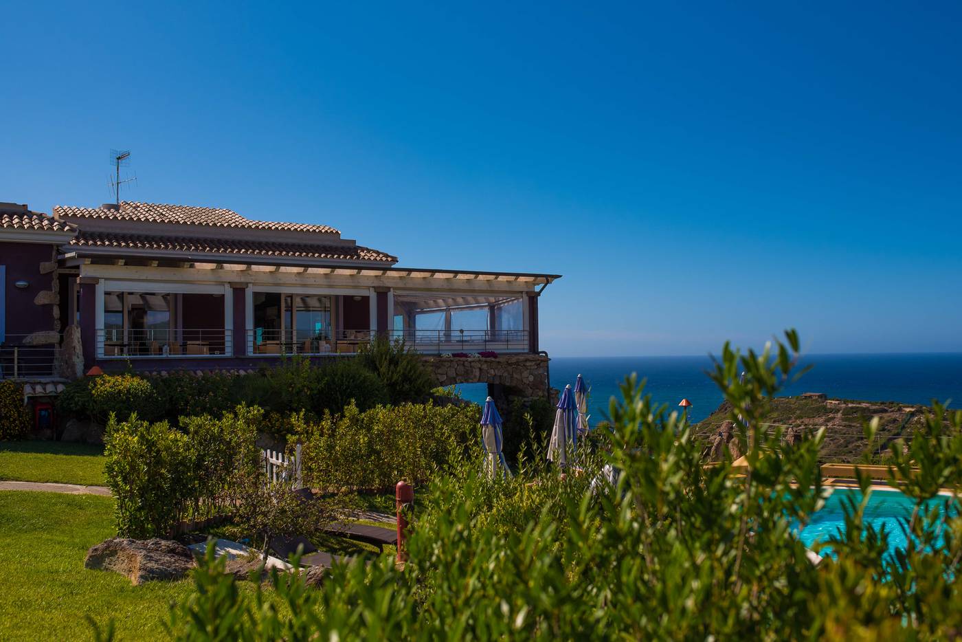 Bajaloglia-Resort-Terrace-51