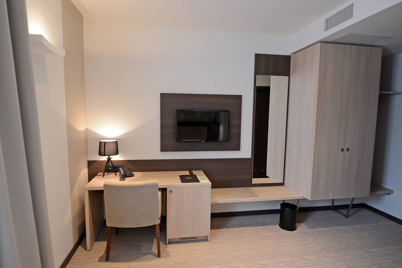 Gallus-Croatia-ZAGREB-Room-7