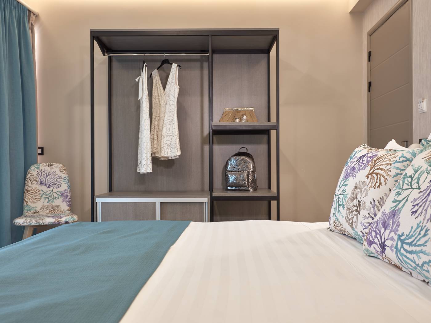 Koukounaria--Hotel---Suites-Room-27