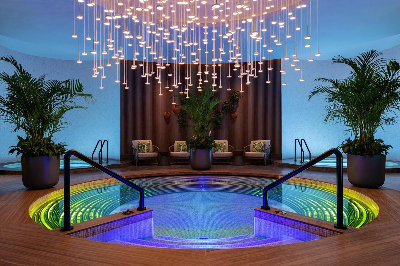 Le-Royal-Meridien-Beach-Resort-and-Spa-Pool-91