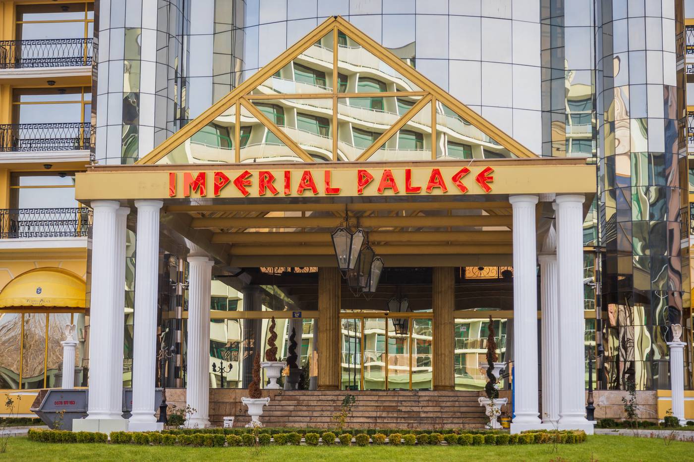 Imperial-Palace-General-view-56