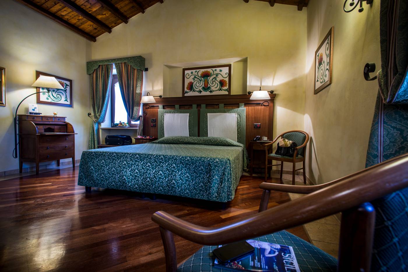 Relais-Abbazia-Santa-Anastasia-Room-10