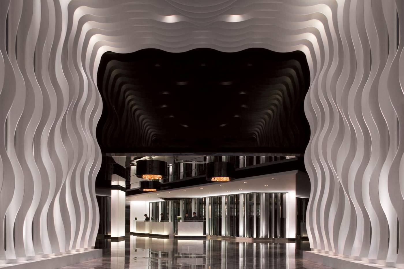 The-Mira-Hong-Kong-Lobby-8