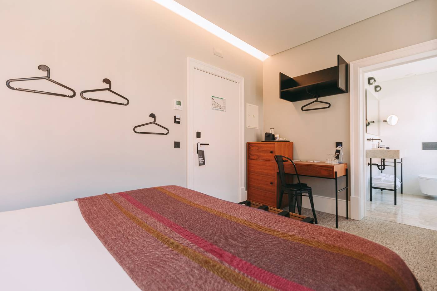 1908-Lisboa-Hotel-Room-32