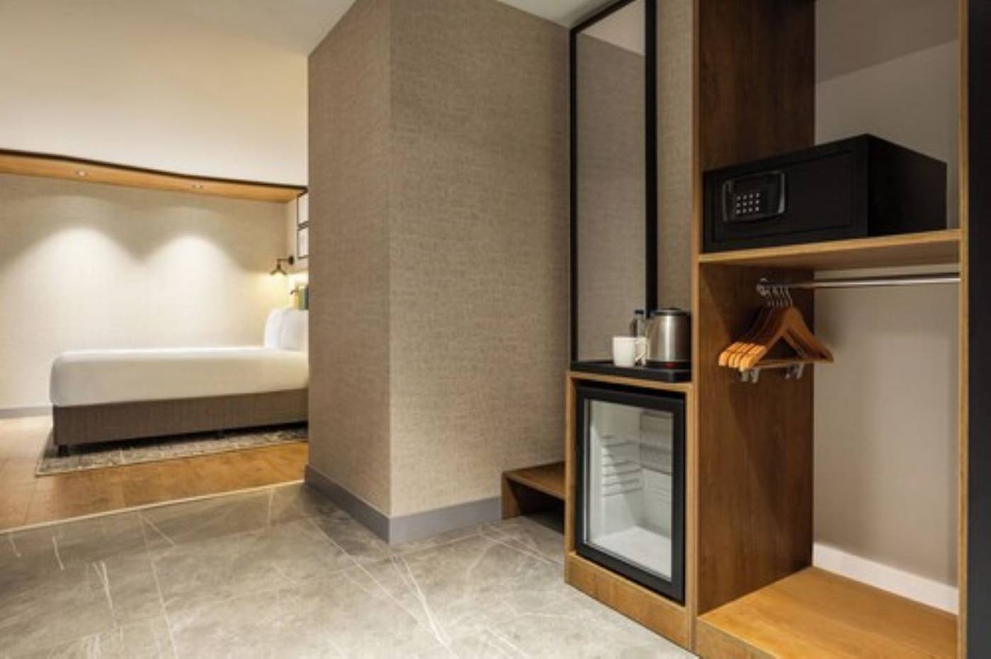 Ramada-Encore-By-Wyndham-Istanbul-Airport-Room-18