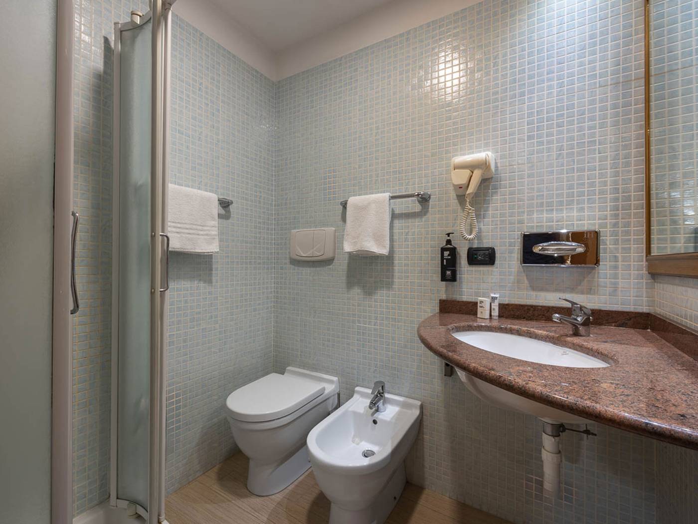 iH-Hotels-Milano-St--John-Room-42