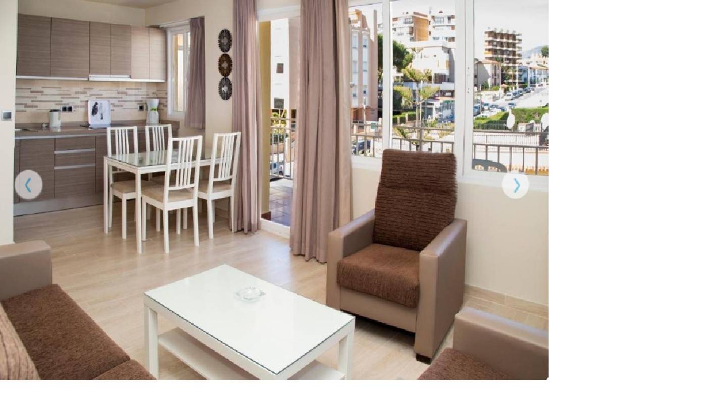 Ecuador-Park-Room-32