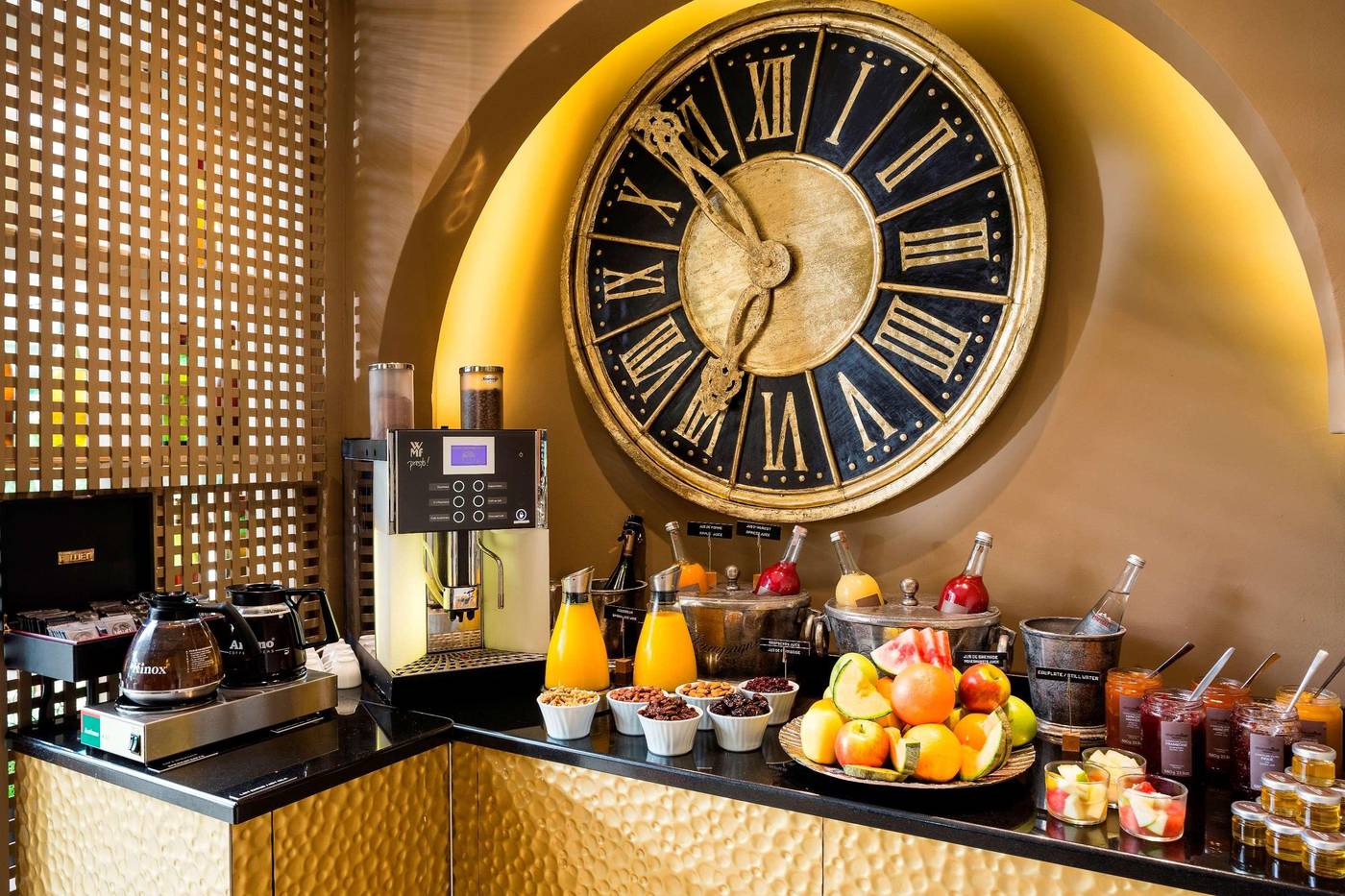 Best-Western-Premier-Montfleuri-Restaurant-75