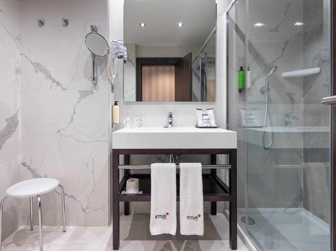 Palacio-San-Martin-Room-33